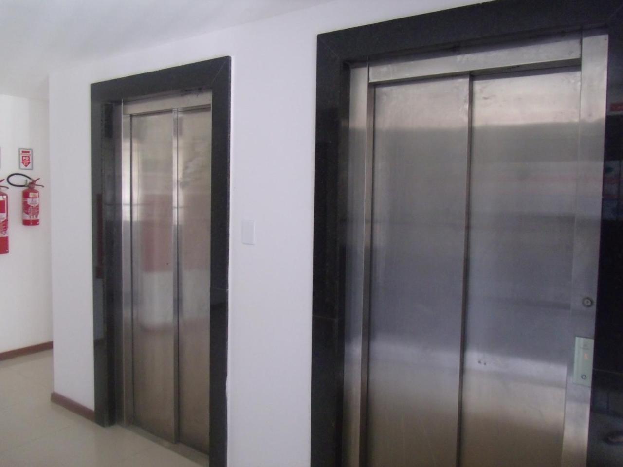 Apartamento 3/4 Completo Em Frente Ao Aeroporto Salvador Bagian luar foto